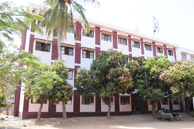 VVIT Hostel Building Exterior